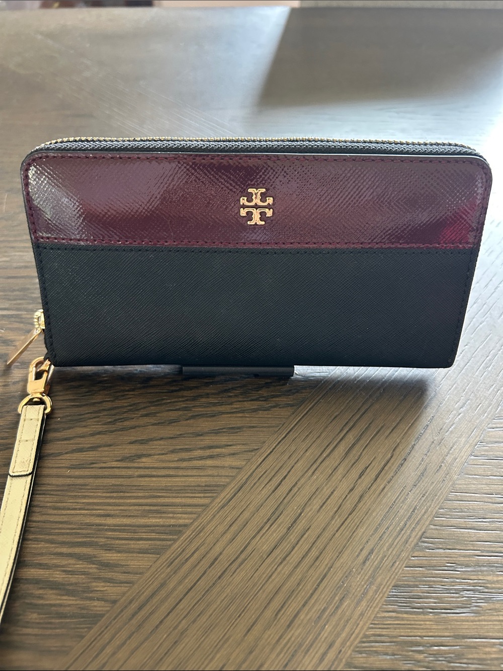 Tory Burch Emerson Mixed Material Continental Wristlet Clutch Wallet LIKE NEW - Picture 2 of 13
